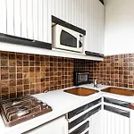 Amiral View - Great 1 Bedroom Apartment In Paris